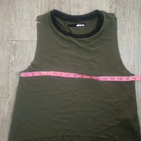 ultracor top tank top dark green with black size small - Picture 4 of 7